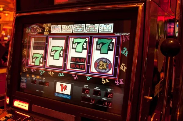 Free Spins feature activation Free Spins bonus feature